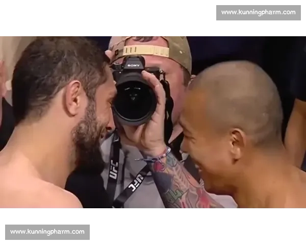 30-27 横扫!伊克拉姆一致判定擒朴俊勇 30-27 横扫!伊克拉姆一致判定擒朴俊勇